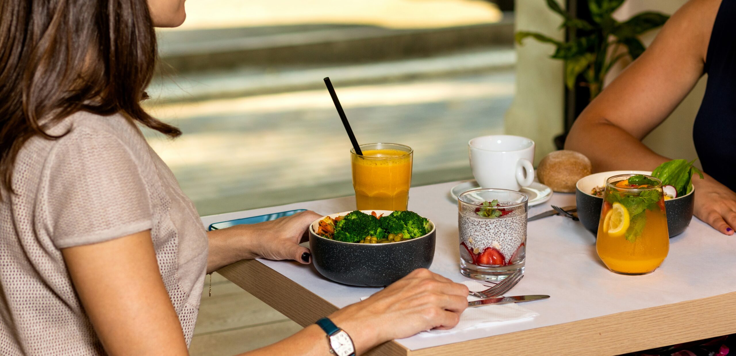 When you don't erase the anorexic voice, the fear of food returns.